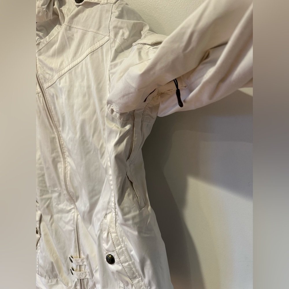 Oakley Signature Series White Ski & Snowboarding Insulated Jacket - Picture 5 of 10